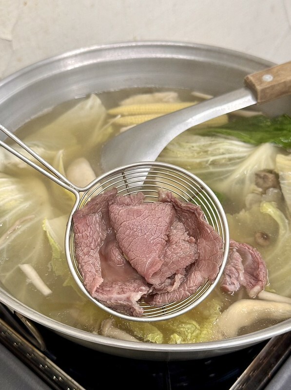 板橋溫體牛肉湯激推,台南道地原汁原味,個人牛肉火鍋。
