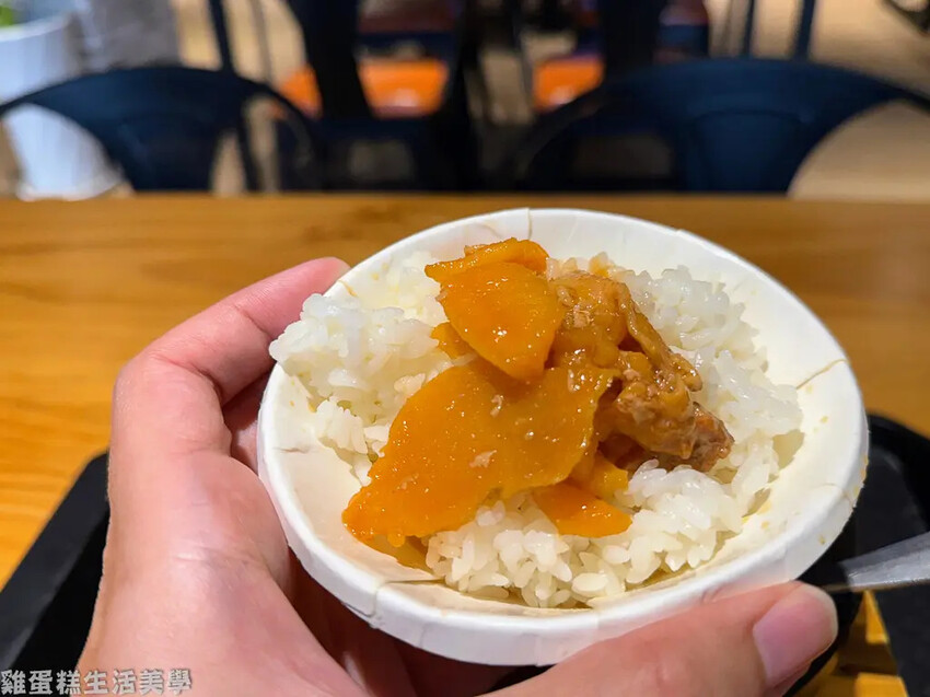 【新竹食記】元爵味黃燜雞米飯(新竹竹東店) -