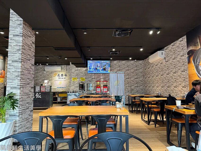 【新竹食記】元爵味黃燜雞米飯(新竹竹東店) -