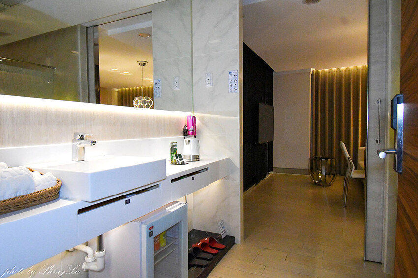 頂級斯林百蘭名床，裝潢設備媲美五星級飯店