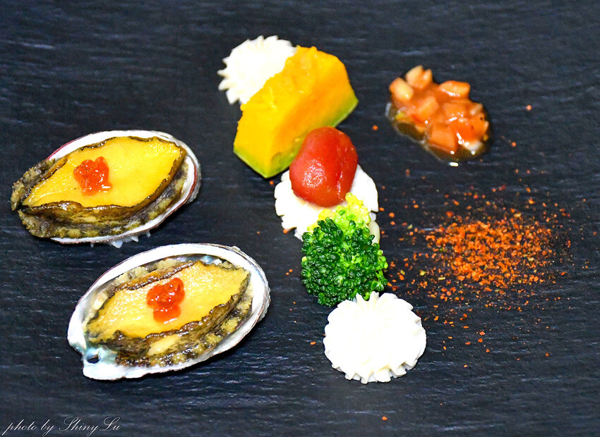 頂級斯林百蘭名床，裝潢設備媲美五星級飯店