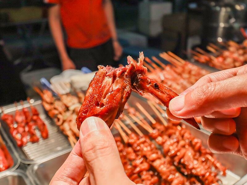 週末去哪玩?新竹東區必逛夜市報到!美食推薦、娛樂一網打盡!