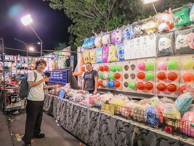 週末去哪玩?新竹東區必逛夜市報到!美食推薦、娛樂一網打盡!