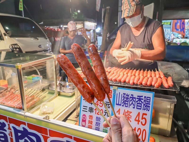 週末去哪玩?新竹東區必逛夜市報到!美食推薦、娛樂一網打盡!