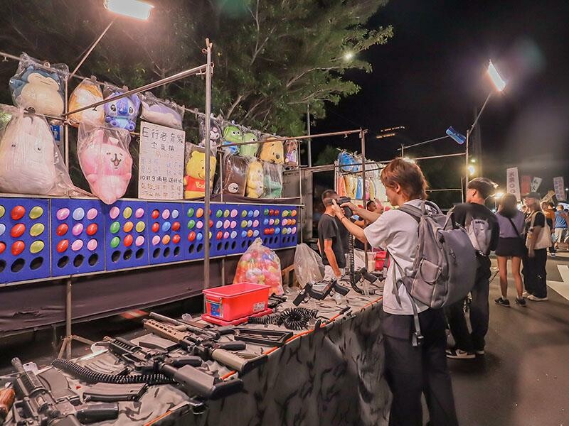 週末去哪玩?新竹東區必逛夜市報到!美食推薦、娛樂一網打盡!