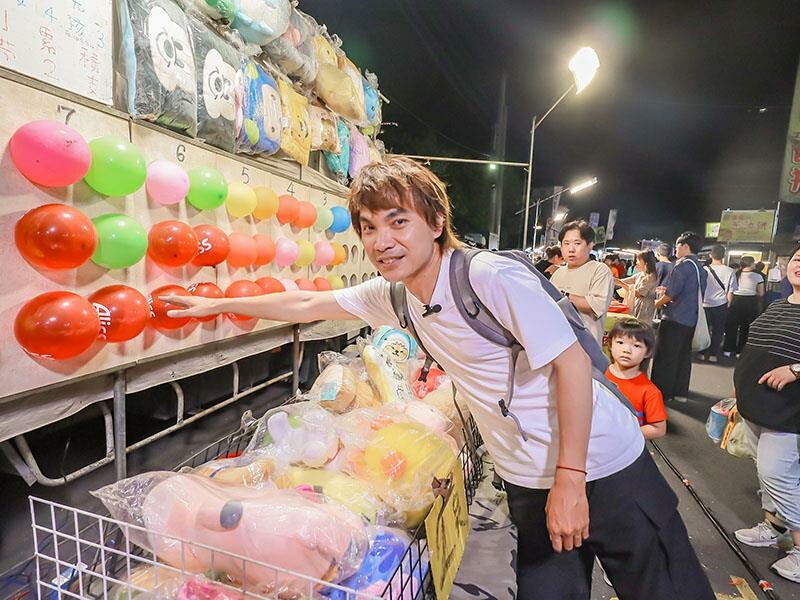 週末去哪玩?新竹東區必逛夜市報到!美食推薦、娛樂一網打盡!