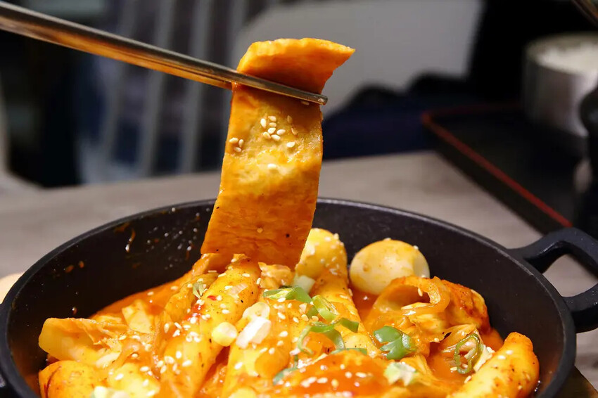 韓大媽韓式料理。中和新開幕道地韓式料理，平價高CP值餐廳，多