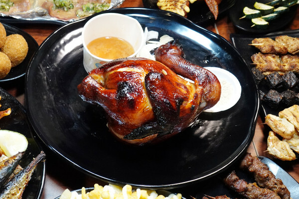 台北市文山區盡興吃喝不用再找地方續攤的不限時餐廳-雞老闆桶仔雞,吃飯還能唱歌的聚餐餐廳,外帶、拜拜景美烤雞