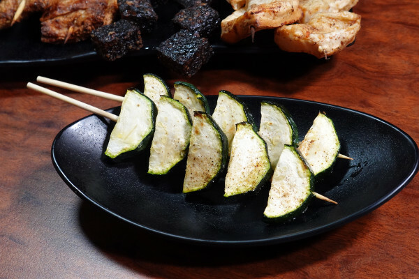 台北市文山區盡興吃喝不用再找地方續攤的不限時餐廳-雞老闆桶仔雞,吃飯還能唱歌的聚餐餐廳,外帶、拜拜景美烤雞