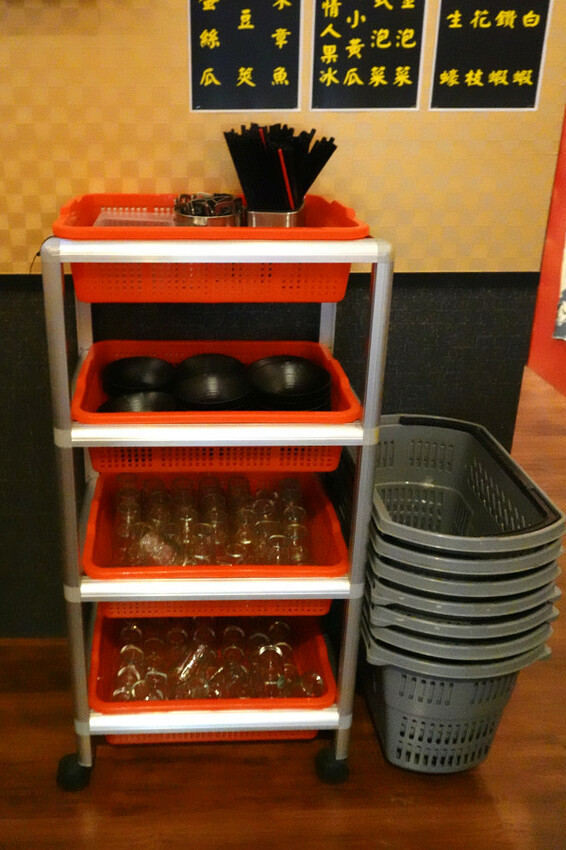 台北市文山區盡興吃喝不用再找地方續攤的不限時餐廳-雞老闆桶仔雞,吃飯還能唱歌的聚餐餐廳,外帶、拜拜景美烤雞