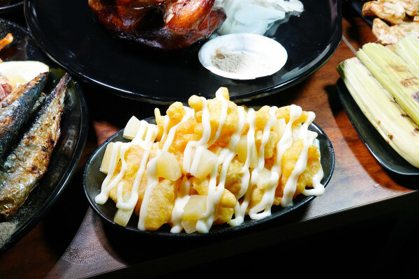 台北市文山區盡興吃喝不用再找地方續攤的不限時餐廳-雞老闆桶仔雞,吃飯還能唱歌的聚餐餐廳,外帶、拜拜景美烤雞