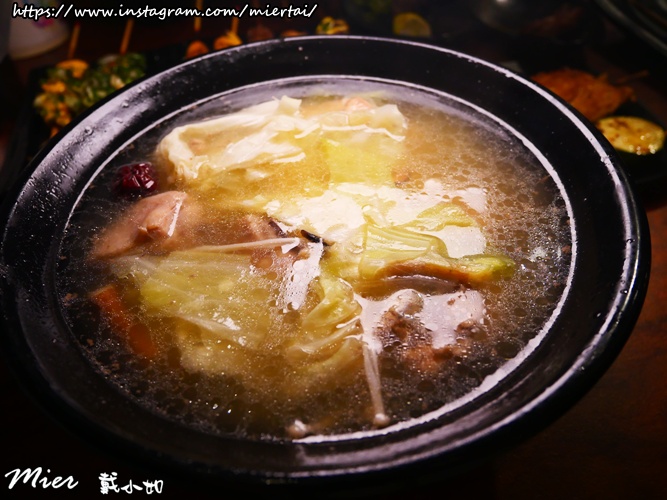 台北|| 文山區 雞老闆 桶仔雞 景美店  油亮皮脆肉嫩多汁