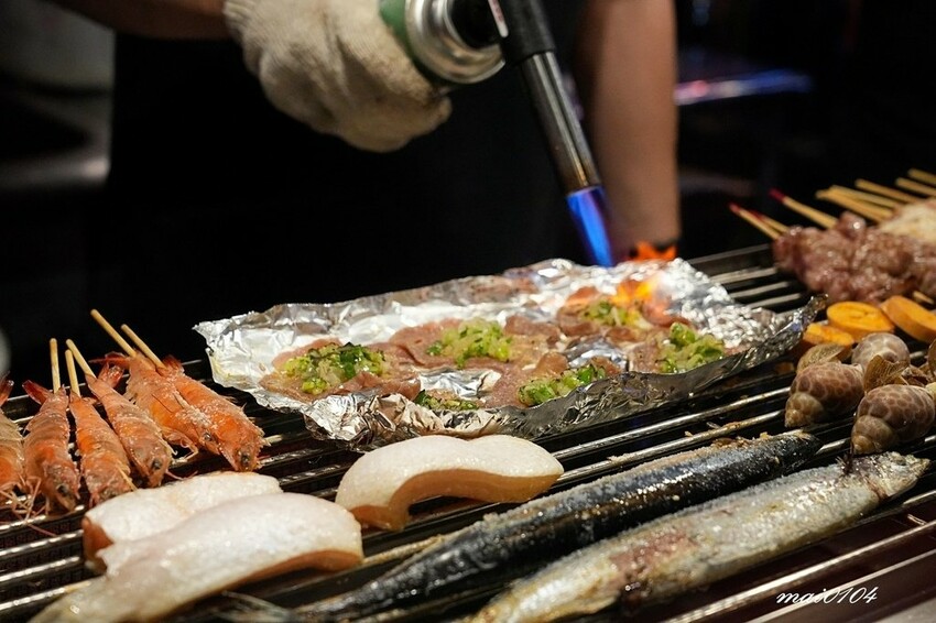 雞老闆桶仔雞景美店開幕啦!!壽星用餐送桶仔雞、學生吃雞也只要