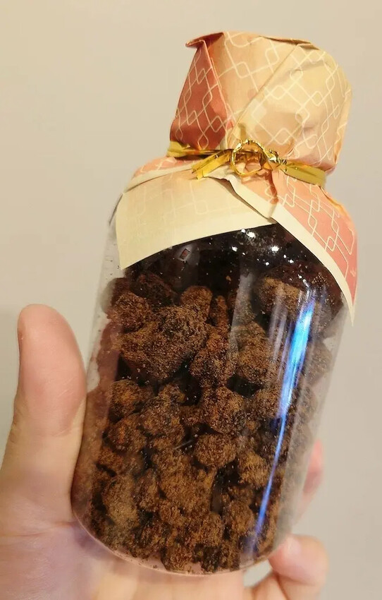 新鳳鳴台南400指定伴手禮!新鳳鳴「呷茶呷甜」禮盒。