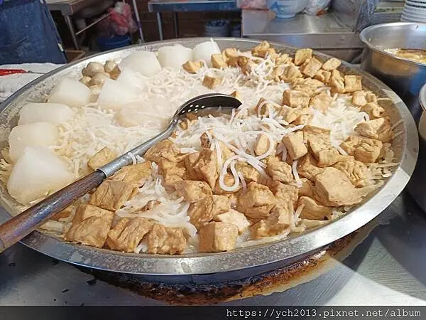 台北市中山區松江南京站美食／選擇超多的台灣在地美食小吃〈老胡記米粉湯60年老店伊通店〉