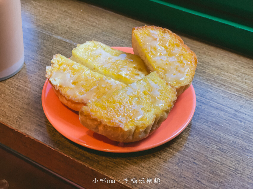 禾記茶餐廳｜超道地港式叉燒飯、公仔麵，好像走進香港茶餐廳，國父紀念館美食