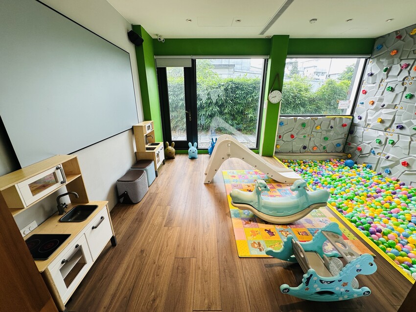 【寗夏時光】宜蘭冬山超人氣親子民宿｜電動車、戲水池、遊戲區一