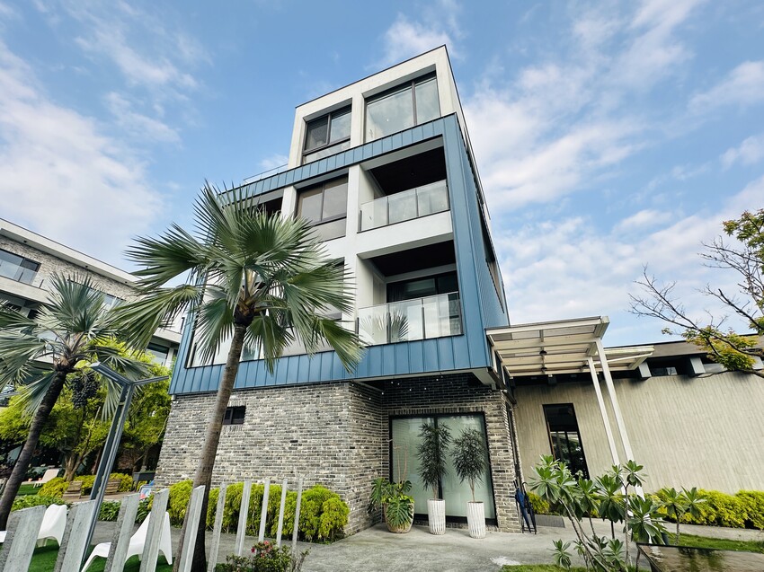 【寗夏時光】宜蘭冬山超人氣親子民宿｜電動車、戲水池、遊戲區一