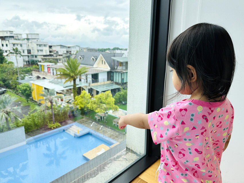 【寗夏時光】宜蘭冬山超人氣親子民宿｜電動車、戲水池、遊戲區一