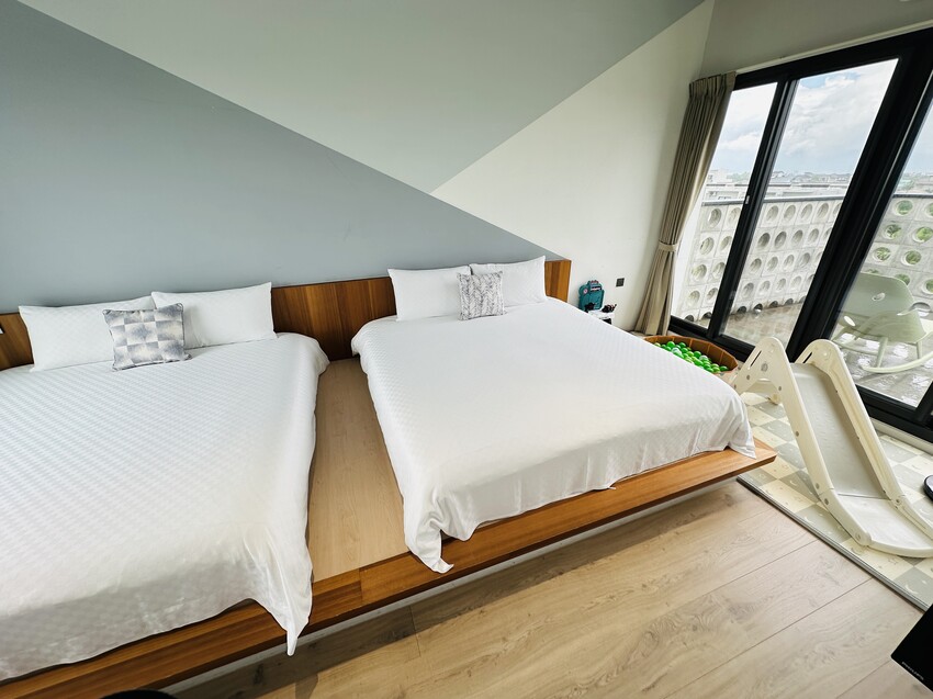 【寗夏時光】宜蘭冬山超人氣親子民宿｜電動車、戲水池、遊戲區一