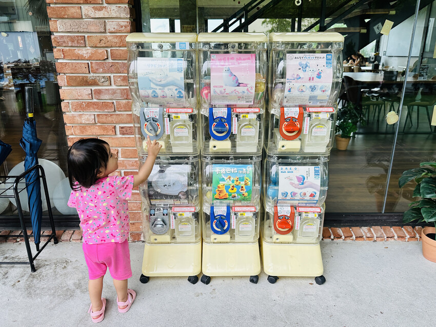 【寗夏時光】宜蘭冬山超人氣親子民宿｜電動車、戲水池、遊戲區一
