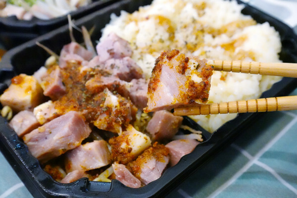 台北市內湖區這雞肉嫩到不科學！內科上班族的午餐神救援！王山而熟成雞肉飯平價卻有高級口感！便當界的熟成革命