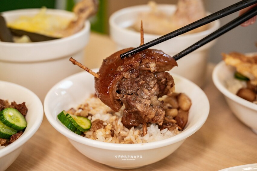 台中最狂AI廚房,全台唯一蒸蛋青花椒滷肉飯,還有甘蔗滷汁腿庫Q彈飄香!