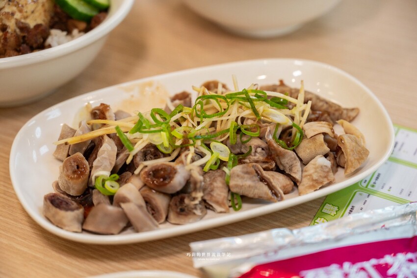 台中最狂AI廚房,全台唯一蒸蛋青花椒滷肉飯,還有甘蔗滷汁腿庫Q彈飄香!