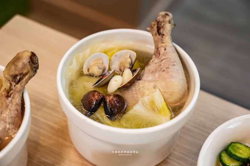 台中最狂AI廚房,全台唯一蒸蛋青花椒滷肉飯,還有甘蔗滷汁腿庫Q彈飄香!