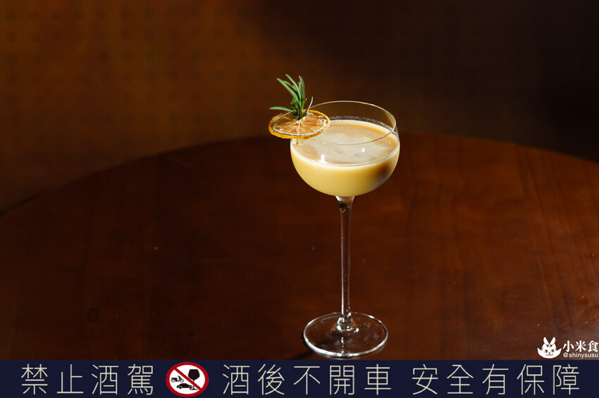 台南市中西區宅 J House Coffee Bar & Jazz｜即興演奏的爵士音樂酒吧，2025台南酒吧推薦
