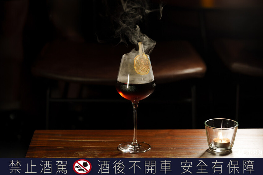 台南市中西區宅 J House Coffee Bar & Jazz｜即興演奏的爵士音樂酒吧，2025台南酒吧推薦