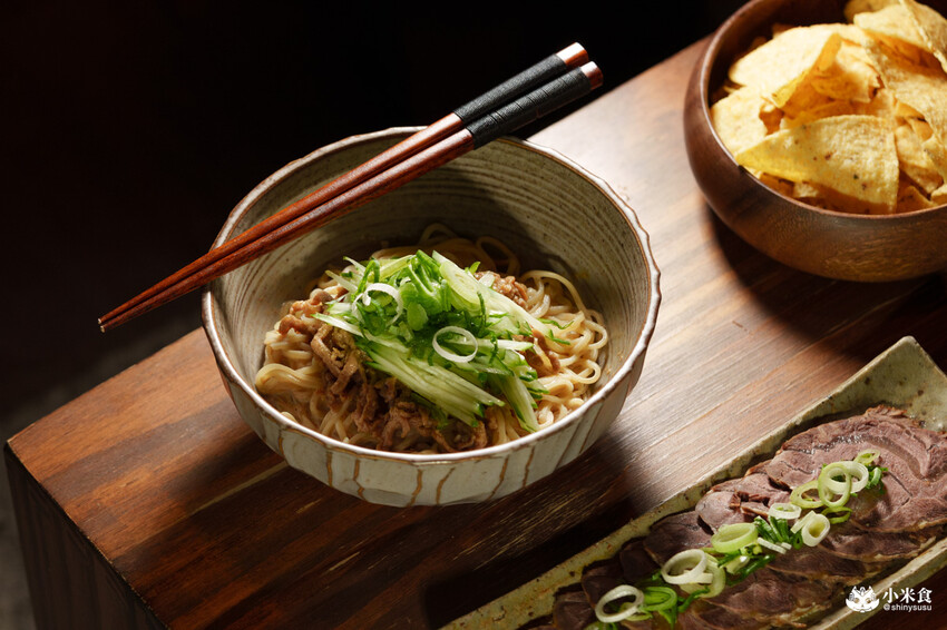 台南市中西區宅 J House Coffee Bar & Jazz｜即興演奏的爵士音樂酒吧，2025台南酒吧推薦