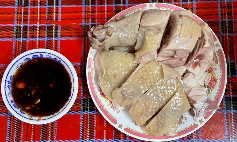 基隆惠隆市場必吃推薦,白斬雞乾麵老字號。