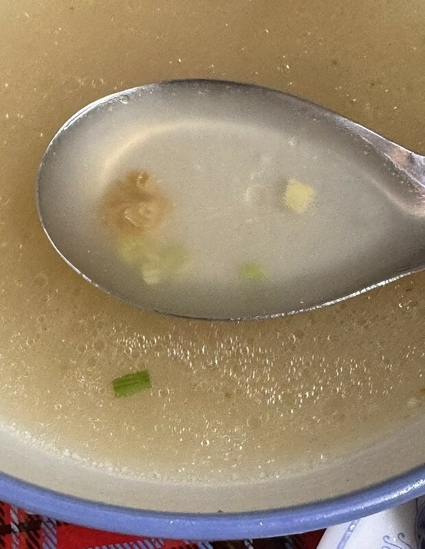 基隆惠隆市場必吃推薦,白斬雞乾麵老字號。