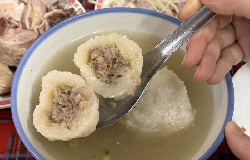 基隆惠隆市場必吃推薦,白斬雞乾麵老字號。