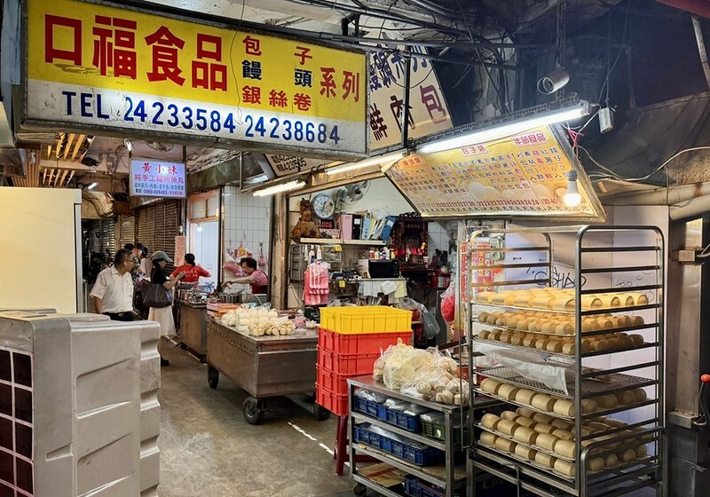 基隆惠隆市場必吃推薦,白斬雞乾麵老字號。