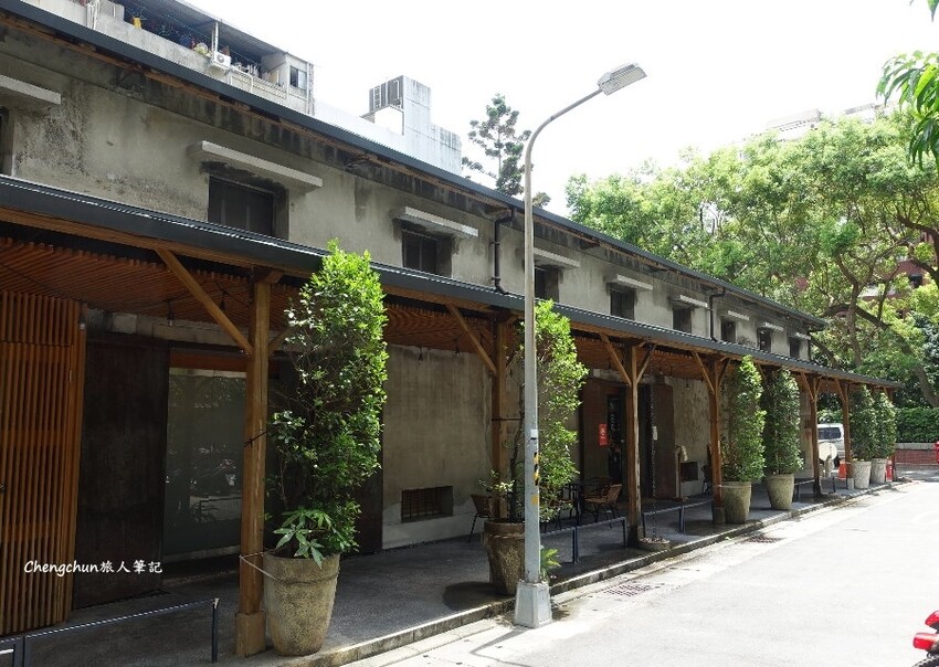 台北松山【一茶一瓦 一號糧倉店】帶骨牛小排麵，米其林必比登推