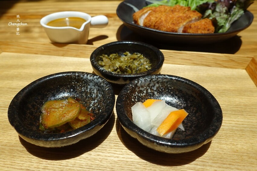 台北松山【一茶一瓦 一號糧倉店】帶骨牛小排麵，米其林必比登推