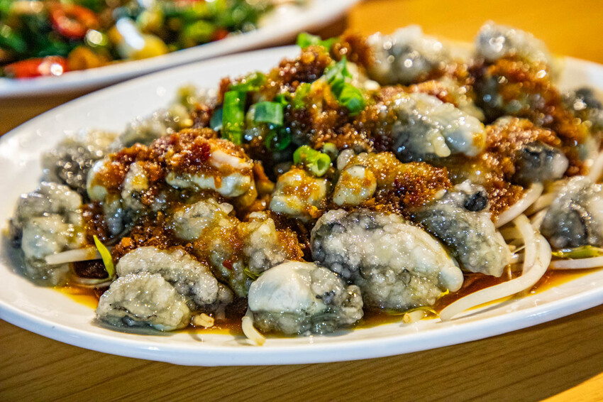 有神明加持的熱炒店!中壢福龍宮美食推薦。