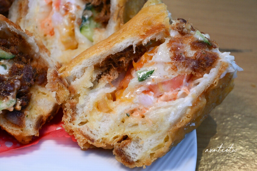 桃園中壢必吃熱炒!福龍宮廟口快炒海鮮炸物,土地公廟前超值海鮮炸物。