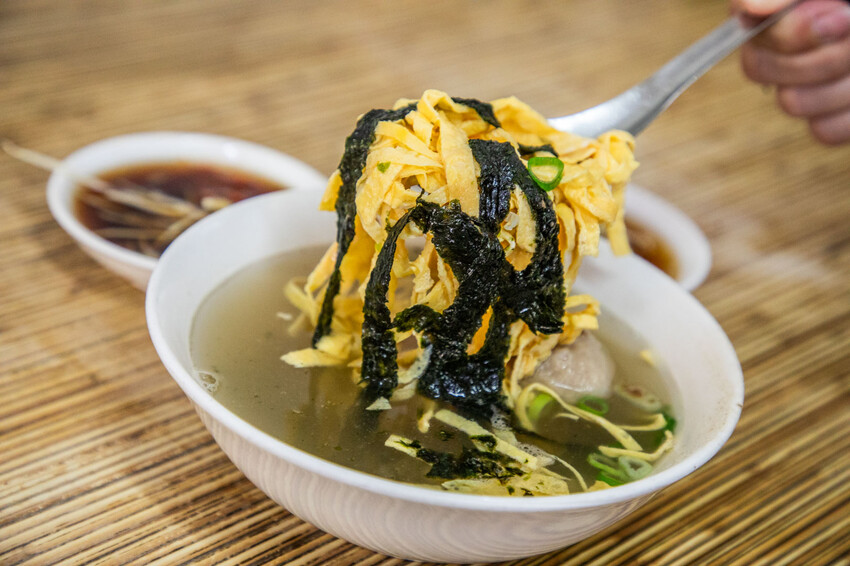 嘉義小籠湯包推薦,豆豆小籠湯包爆汁神似鼎泰豐。