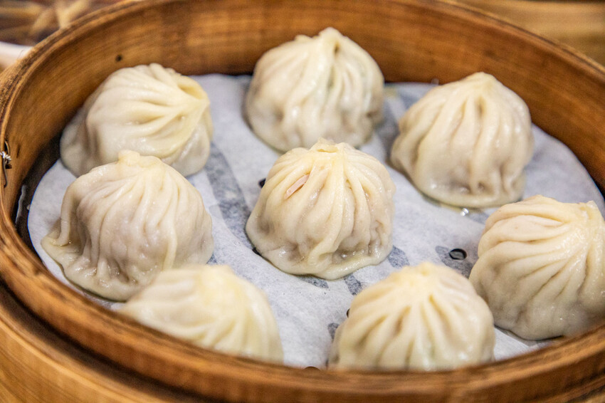 嘉義小籠湯包推薦,豆豆小籠湯包爆汁神似鼎泰豐。