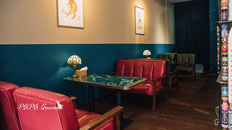 台中彩虹文創草悟道店！復古咖啡館不限時。