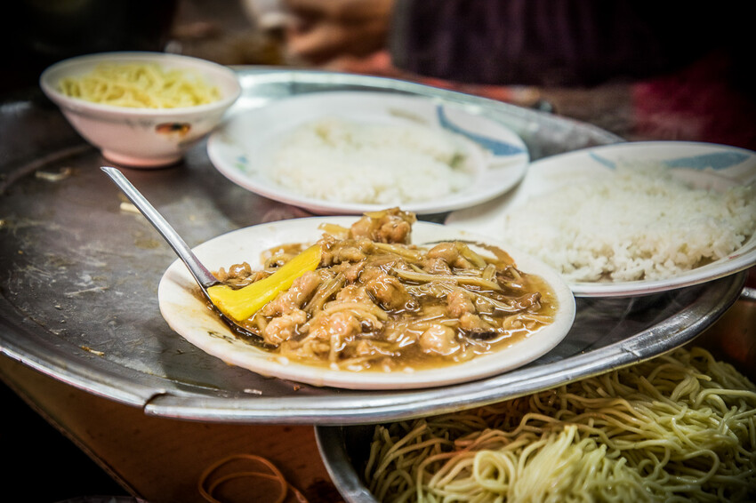 台中80年老店香菇肉焿!大碗只要銅板價。