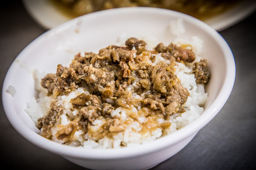 台中80年老店香菇肉焿!大碗只要銅板價。