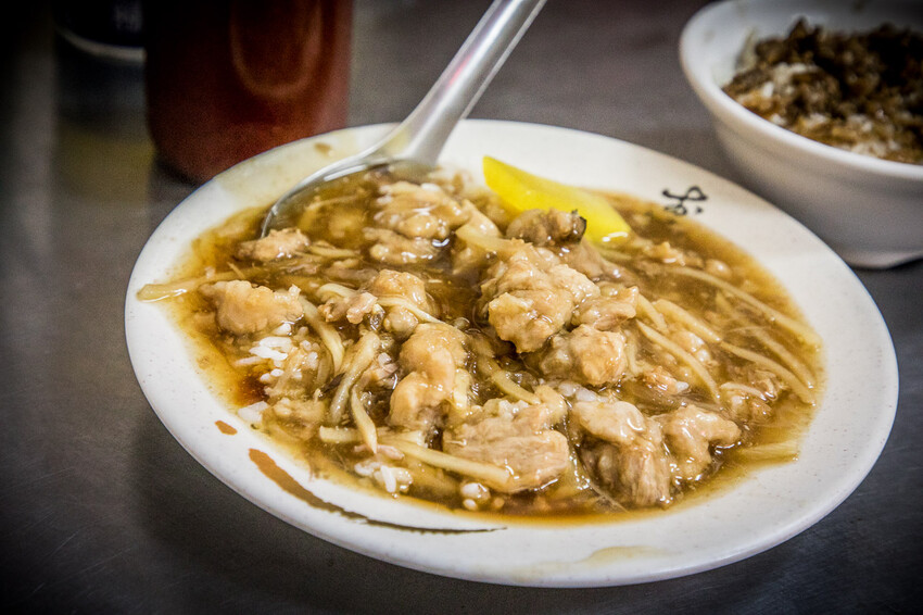 台中80年老店香菇肉焿!大碗只要銅板價。