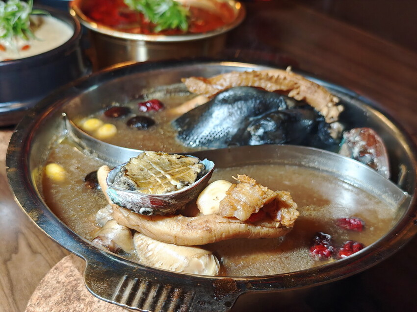 新店快報【韓濟蔘雞湯專門店】一碗補到心坎裡,補身也要補口福!