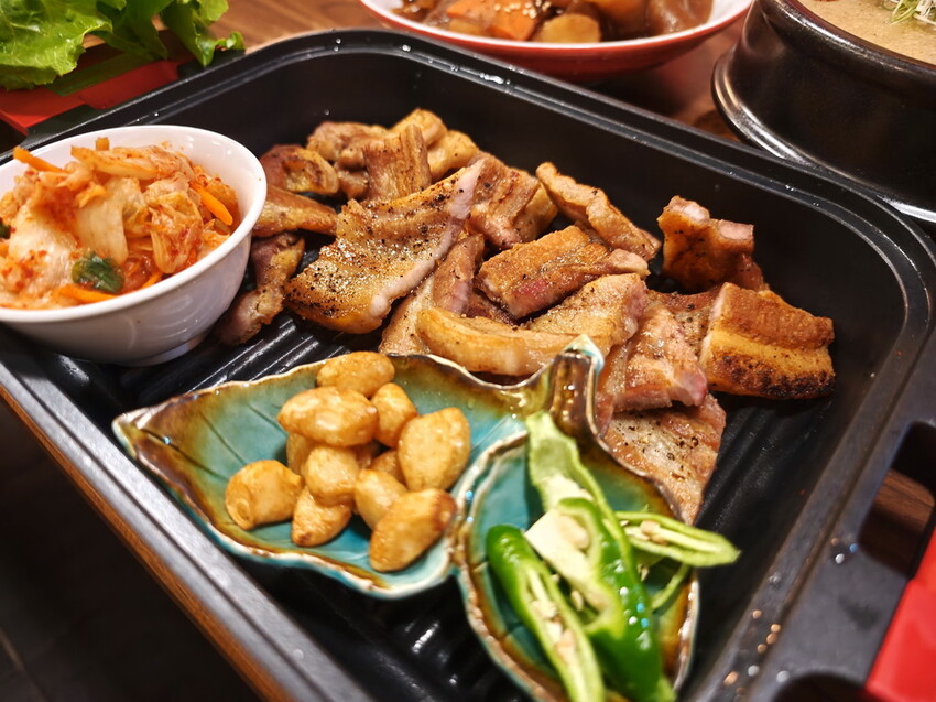 新店快報【韓濟蔘雞湯專門店】一碗補到心坎裡,補身也要補口福!