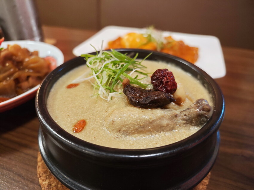 新店快報【韓濟蔘雞湯專門店】一碗補到心坎裡,補身也要補口福!