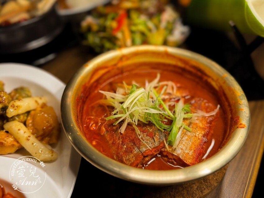 韓濟蔘雞湯專門店|獨特韓式漢方料理 免出國也能吃到韓式特色燉湯料理 林森北路七條通 中山捷運站 - 萱兒Ann玩樂生活